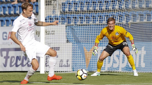 Brank Slovcka Milan Hea v utkn 1. fotbalov ligy proti Jablonci.