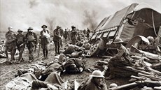 Kanadtí vojáci zranní v tetí bitv u Yper