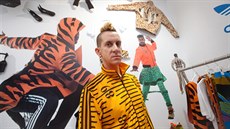 Jeremy Scott pedstavuje svou kolekci pro Adidas na týdnu módy v Dreftu. (2011)