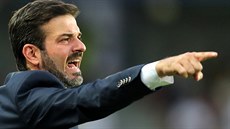 Andrea Stramaccioni, italský trenér Sparty, bhem utkání.