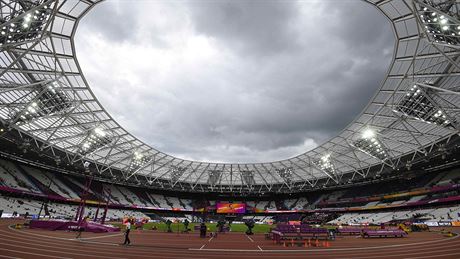 Olympijský stadion v Londýn ped slavnostním zahájením mistrovství svta v atletice.