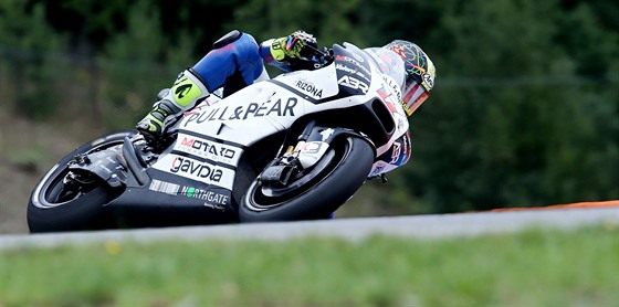 Na Ducati je Karel Abraham spokojený, letos s ní v šampionátu MotoGP desetkrát bodoval a obsadil 20. místo.