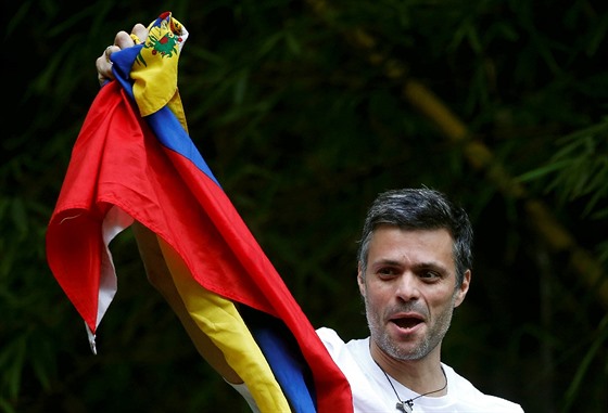 Venezuelské úřady znovu poslaly opozičního vůdce Leopolda Lópeze do domácího...