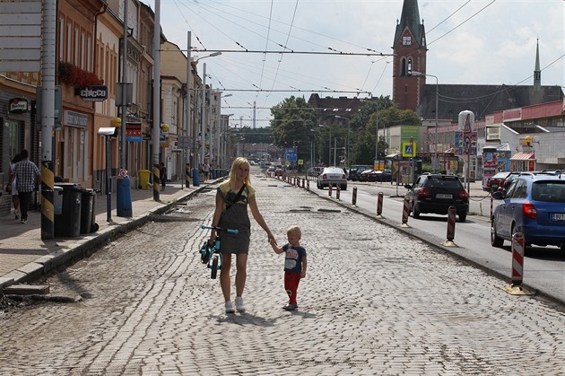 Masarykova ulice v Teplicích je prjezdná jen v jednom smru. Uzavena je kvli...