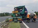 Nehoda nadmrnho nkladu na dlnici D5 (3. 8. 2017)