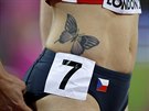 Tetování Denisy Rosolové zaujalo fotografy ped semifinále MS v Londýn.