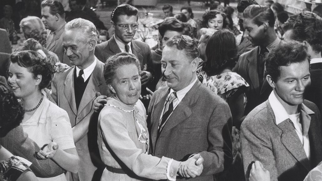Film Dovolená s And�lem trefn� popsal odborá�ské rekreace.