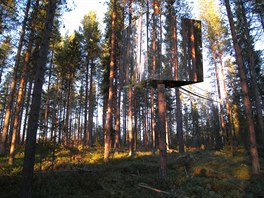 Treehotel neboli hotel ve stromech nedaleko švédského města Lulea tvoří velmi...