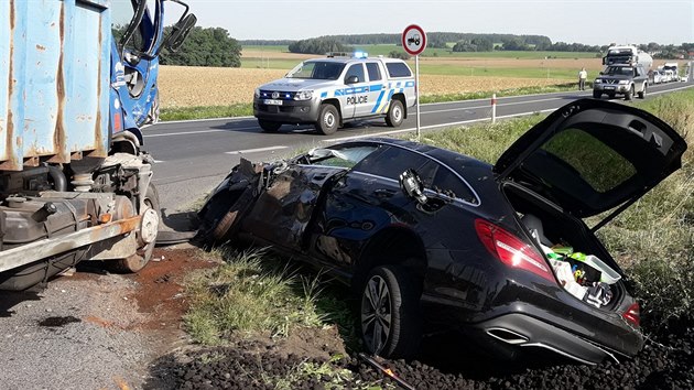 Dopravn nehoda mezi Horn Lukavic a Peticemi (1. 8. 2017)