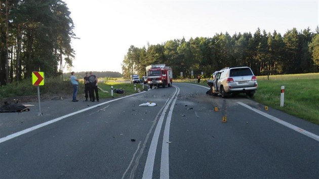Nehoda, k n dolo na silnici I/21 u Janova (7. 8. 2017)