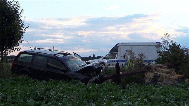 Smrteln nehoda osobnho automobilu u obce Jentejn (5. srpna 2017).