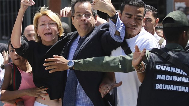 Venezuelské Ústavodárné shromáždění v sobotu odvolalo generální prokurátorku Luisu Ortegovou (5. srpna 2017).