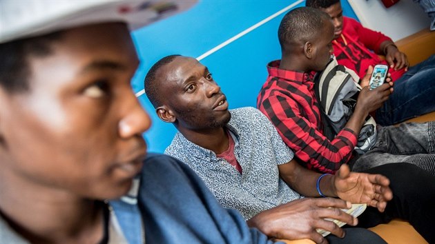 Do Itálie letos přicestovalo bezmála sto tisíc běženců. V posledních měsících zejména z Afriky.