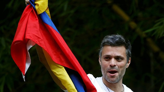 Venezuelské úřady znovu poslaly opozičního vůdce Leopolda Lópeze do domácího vězení (6. srpna 2017).