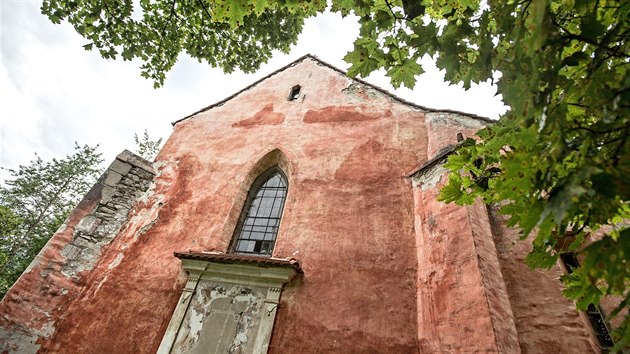 Kostel sv. Mikuláše v Boleticích potřebuje opravit. Patří k nejstarším v Čechách.