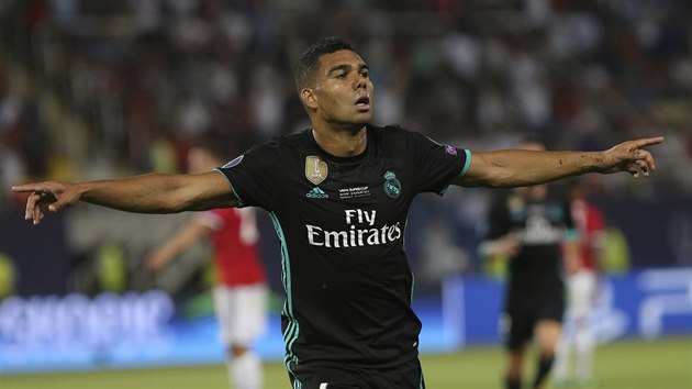 Casemiro z Realu Madrid slav svj gl v duelu o Superpohr UEFA.