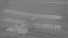 Letoun DH9 pomohl Britm i Indm. Te stojí opravený v Duxfordu