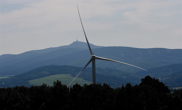 Větrnou energetiku podporují tři čtvrtiny Čechů. Stále se ale bojí o ptáky