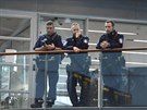 Fintí policisté hlídkují na letiti v Helsinkách poté, co ve mst Turku...