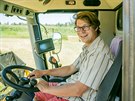Redaktor Radek �t�p�nek za volantem finsk�ho  kombajnu za t�i miliony korun.
