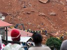 V Sieře Leone přišlo po masivním sesuvu půdy o život až tisíc lidí. (14. srpna...