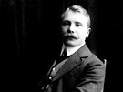 Hugo Vavrečka na fotografii pořízené mezi lety 1910 až 1912