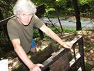 Radko T�sler otev�r� m�� star�ho d�ln�ho d�la Berghaus. Lokalita v �ern�m dole...