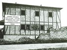 Kancelá správy stavby a firmy v Zástizlech na snímku z roku 1939.