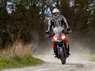 Ducati Multistrada 950. Devatenáctipalcové pední kolo dává píjemnou odezvu i...