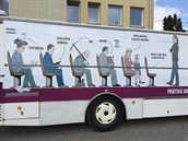 Volební vězeňský autobus, se kterým vyjeli v minulých volbách Piráti