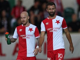 Fotbalist Slavie bhem zpasu s Bohemians.