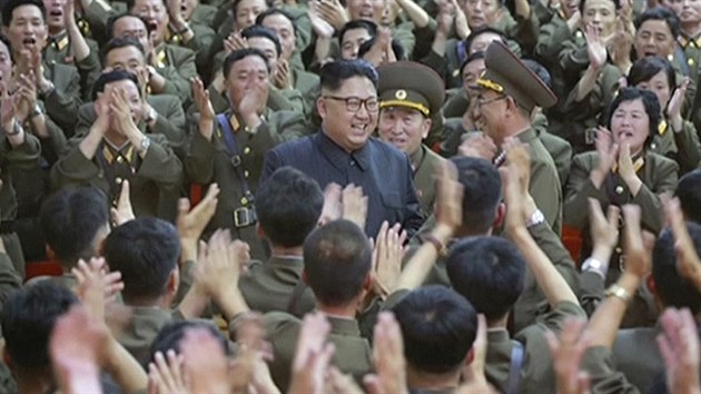 Severokorejsk vdce Kim ong-un v Pchjongjangu (14. srpna 2017)