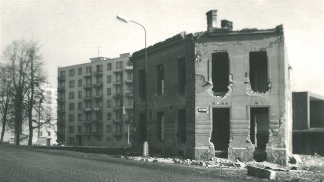 Hospodu Na Rku vystdala v roce 1967 restaurace a pivnice Praha  jako soust komplexu Jitenka. Letos to je 50 let, co byl hostinec srovnn se zem