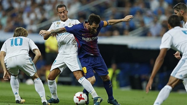T̎K PRCE. Fotbalist Realu Madrid si Lionela Messiho bedliv hldali. A uhldali.