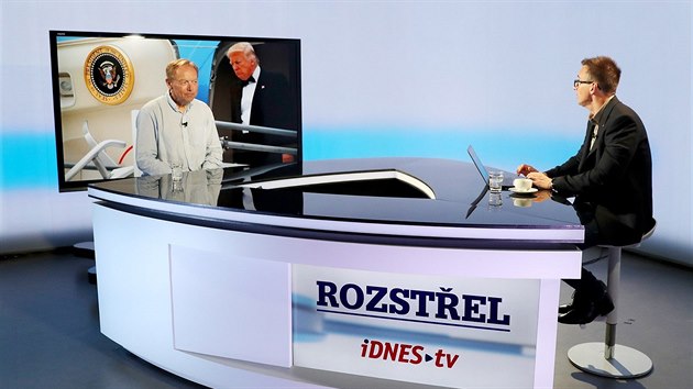 Politolog a historik ijc v USA Igor Luke (vlevo) hostem diskusnho poadu Rozstel.
