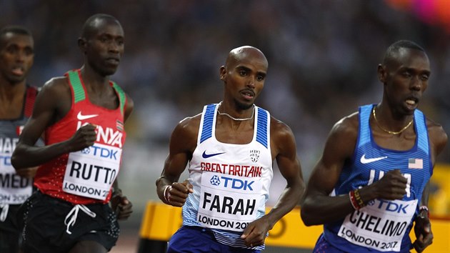 Mo Farah na ptikilometrov trati.