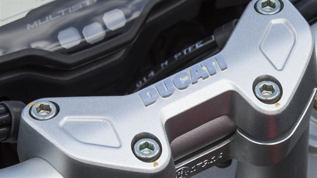 Ducati Multistrada 950. Luxusn zpracovn naznauje, e jde o prmiovou znaku.