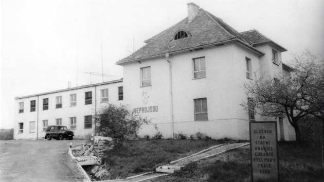 Likvidaci obce peila budova finann sprvy,
kterou obsadila pohranin str. A do konce 80. let hldala, aby tudy neutkali lid za svobodou do Rakouska.