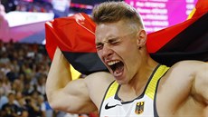 Radost n�meckého o�t�pa�e Johannese Vettera po zisku zlaté medaile na MS v...