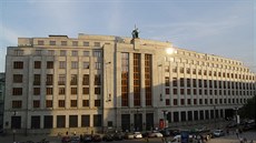 �NB zvý�ila úrokové sazby. Co to ud�lá s hypotékami?