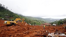 V Sieře Leone přišlo po masivním sesuvu půdy o život až tisíc lidí. (16. srpna...