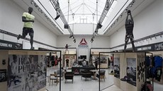 Stejný pohled do galerie nyní