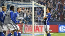 Jevhen Konopljanka (vpravo) slaví gól do sít� Leipzigu.