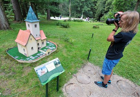 Kostel svatého Jakuba a Filipa na Chvojn nedaleko Konopit je zatím posledním...