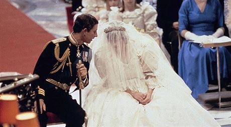 Britský princ Charles a Diana Spencerová se vzali 29. ervence 1981.