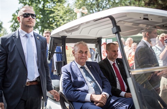 Prezident Milo Zeman navtívil agrosalon Zem ivitelka v eských Budjovicích.