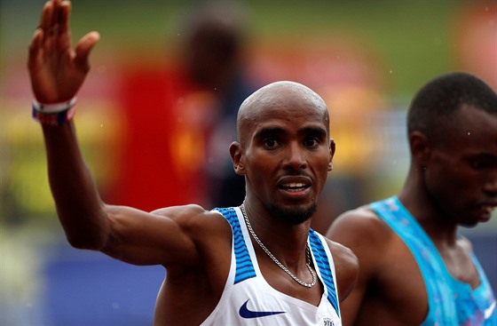 Mo Farah odeel od koue Alberta Salazara. S rodinou se sthuje do Londýna