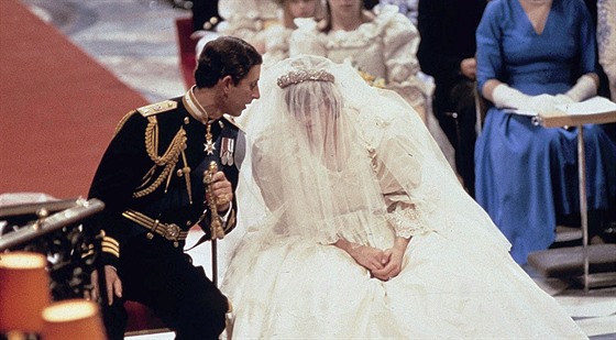 Britský princ Charles a Diana Spencerová se vzali 29. července 1981.