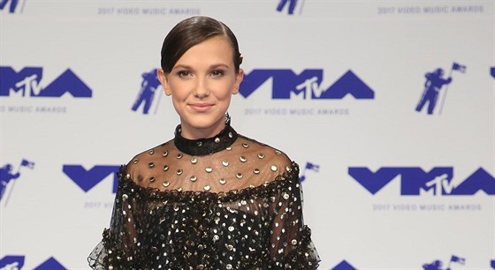 Hereka a modelka Millie Bobby Brownová na MTV Video Music Awards (Inglewood,...