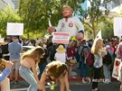 Trump a demonstrace v Arizon